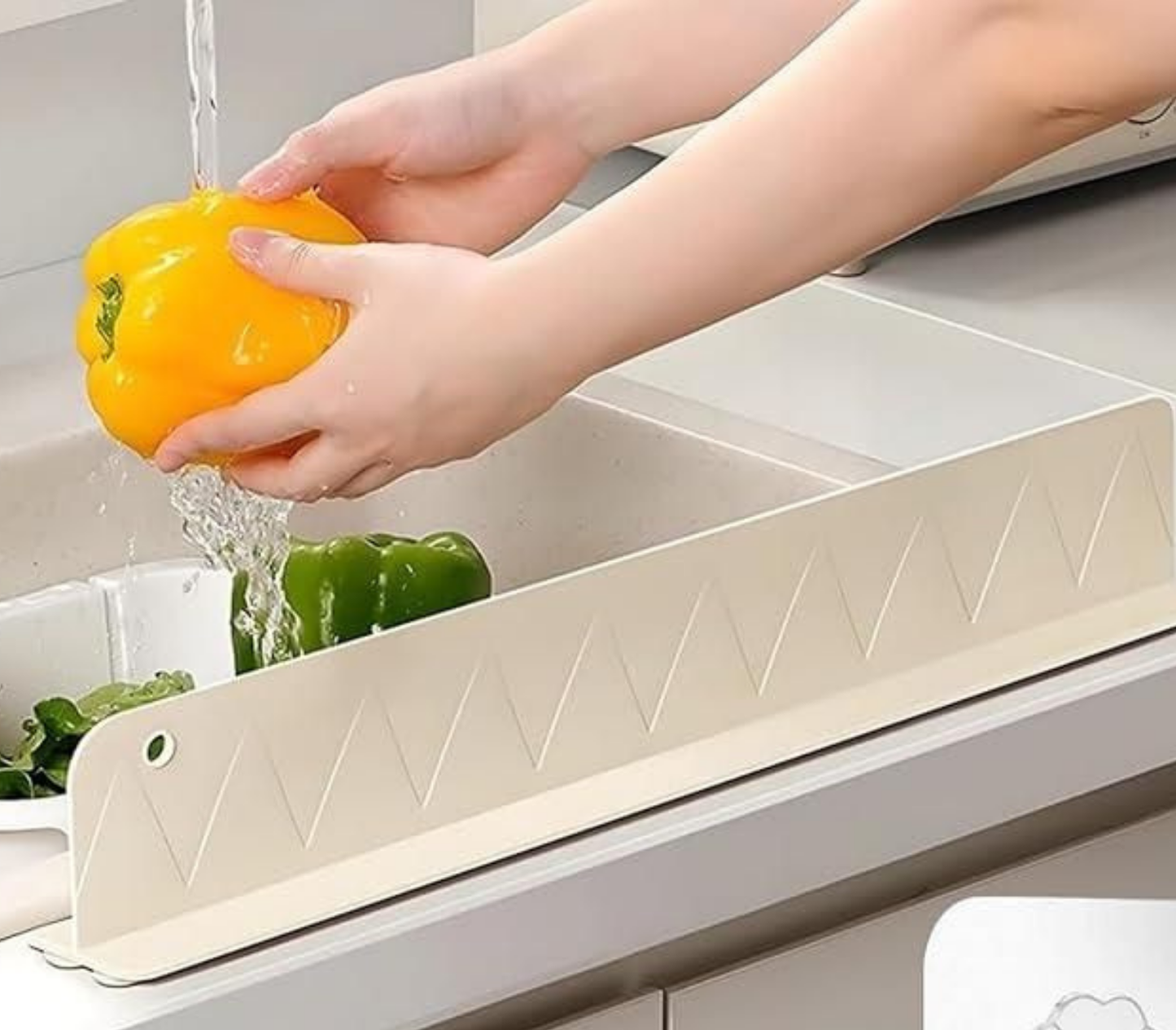 SplashLock™ Silicone Sink Guard - No spills. No mess.